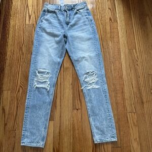 Women's American Eagle Light Wash Mom Distressed Jeans Size O Tall